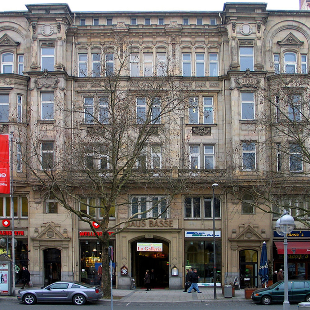 Hannover: „Haus Basse“ in der Georgstraße, 2013. Bernd Schwabe in Hannover - Eigenes Werk. Usage on www.wikidata.org Q23787358