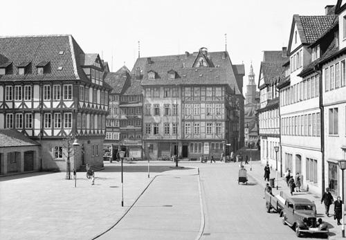 Hannover: Ballhofplatz mit Blick auf die Burgstraße, 1939. Bildarchiv Historisches Museum Hannover