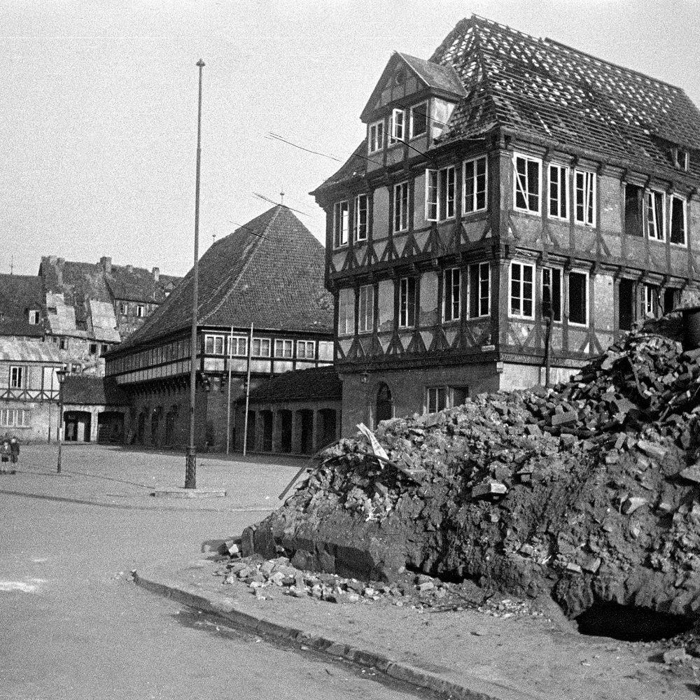 Hannover: Ballhofplatz aus Richtung Roßmühle, August 1950. Fotograf Wilhelm Hauschild. HAZ-Hauschild-Archiv im Historischen Museum Hannover