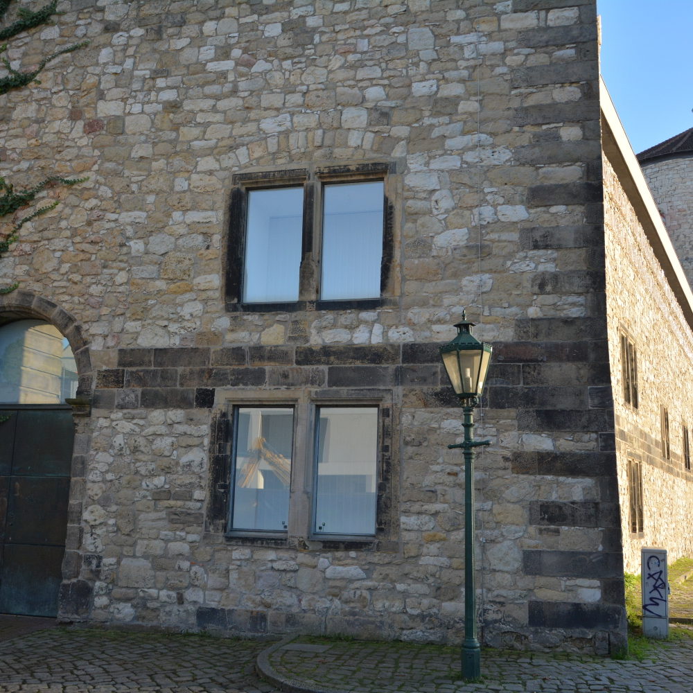 Hannover: Altbau des Historischen Museum Hannover mit Beginenturm, 2014. Foto Michael Pechel