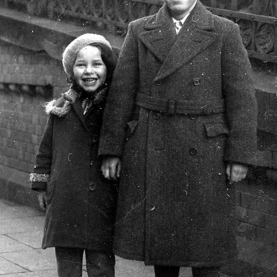 Die beiden Kinder Franja Bialystocks, Miriam und Martin. Martin konnte mit der Jugend-Alijah nach Palästina entkommen, Miriam wurde 1942 in Auschwitz ermordet. Miriam Bialystock (1929 Bremen -1942 Auschwitz). Quelle Familienbesitz