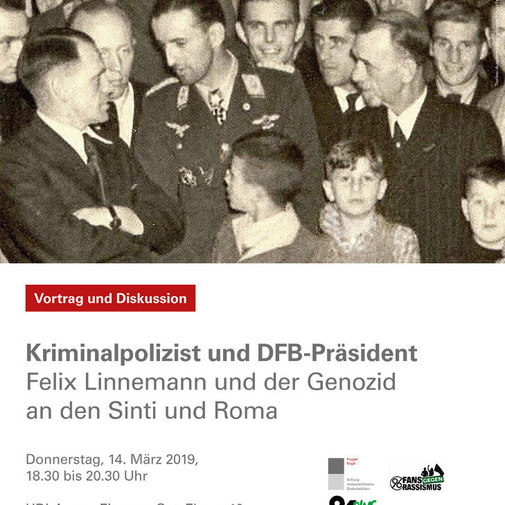 Hannover: Plakat für die Kooperationsveranstaltung "Kriminalpolizist und DFB-Präsident. Felix Linnemann und der Genozid an den Sinti und Roma" in der HDI-Arena, 2019. Auf dem Foto der Reichs- bzw. Bundestrainer Sepp Herberger (links) und Felix Linnemann (rechts, mit Bart)