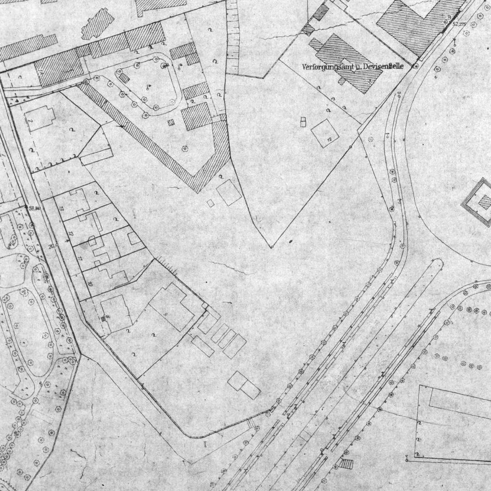 Hannover: Ausschnitt aus dem Kataster des Stadtbauamtes, Stand Juli 1938. Stadtarchiv Hannover. Am unteren Ende der Ohestraße das ehem. Gebäude der Lehrerbildungsanstalt (Hausnummer 8) und zurückgesetzt das als Kindergarten gebaute Gebäude mit der Hausnummer 9